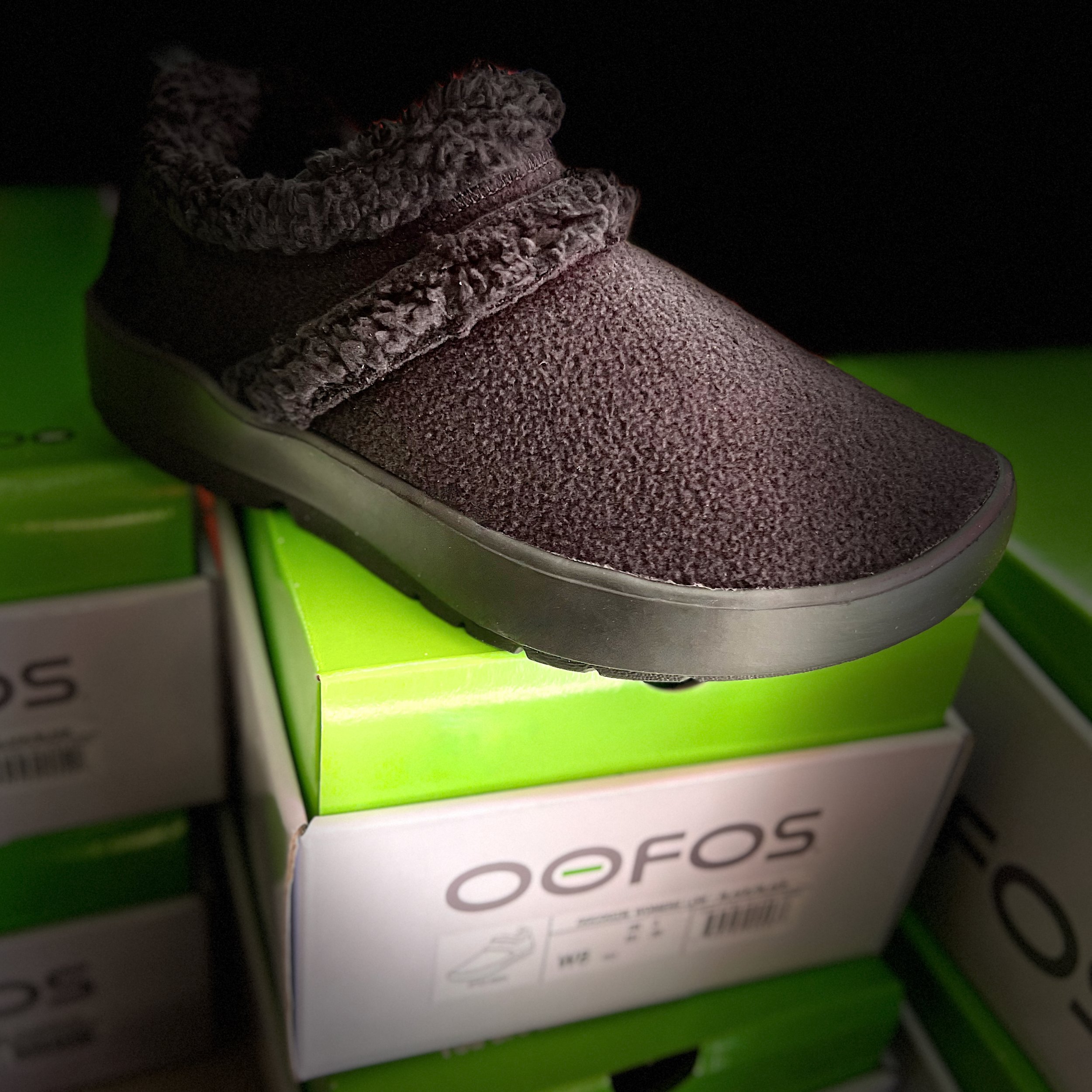 Women's 2025 oofos sale
